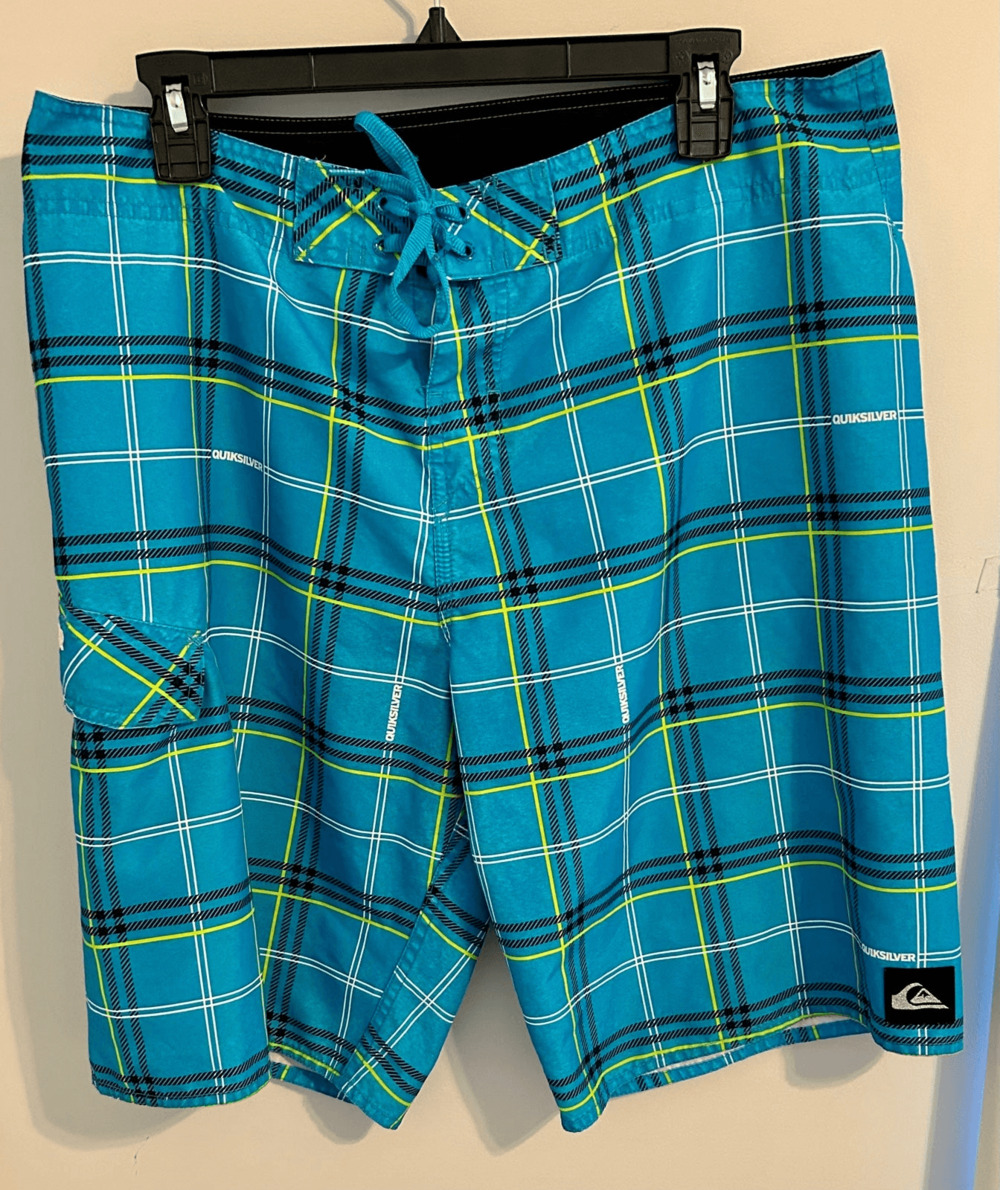 Quiksilver Men’s Blue Yellow Black Plaid Boardshorts Sz 34